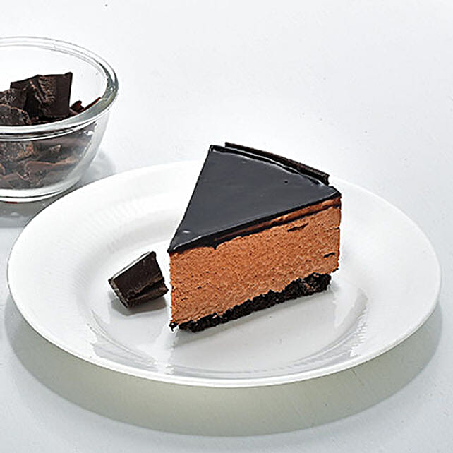 Chocolate Oreo Mousse Cake Half kg Eggless