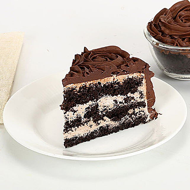Chocolaty Rose Cake 1kg Eggless