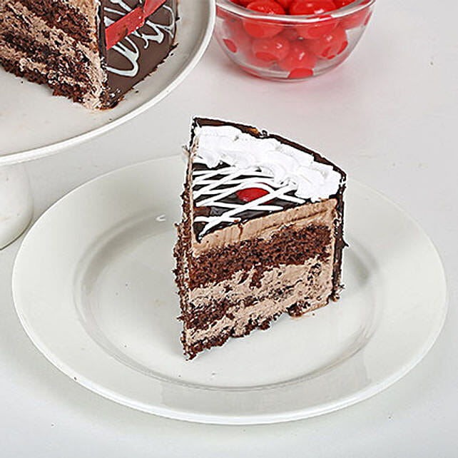 Gift of Enchantment Cake 1kg Eggless