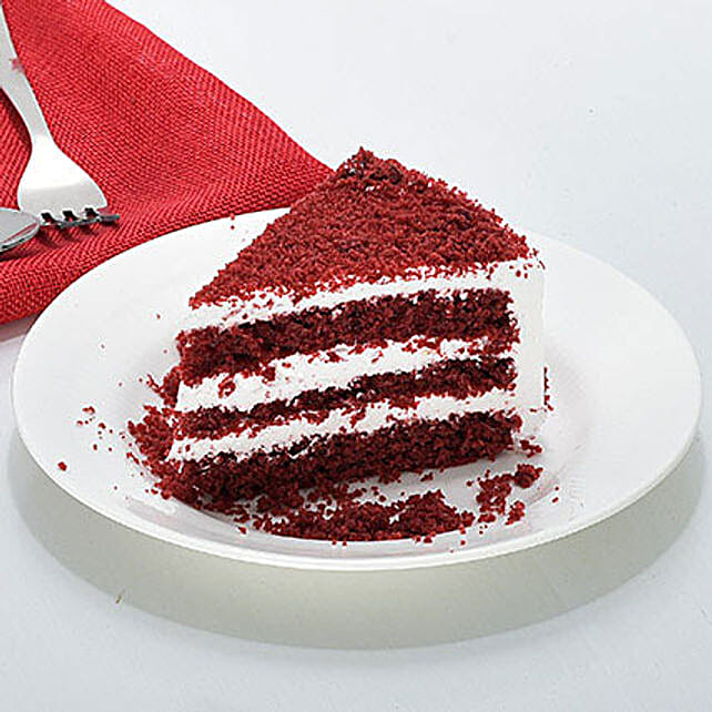 Red Velvet Fresh Cream Cake 1kg Eggless